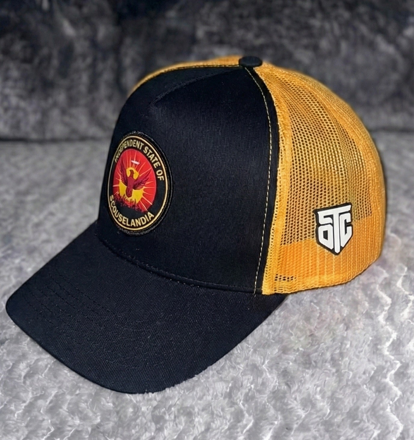 Spirit of the city-Independent State of Scouselandia Trucker Hat (black/orange)